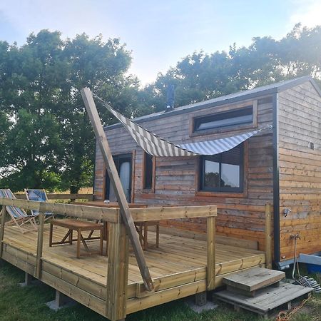 Camping A La Ferme - Hebergements Insolites Cerisy-la-Foret ภายนอก รูปภาพ