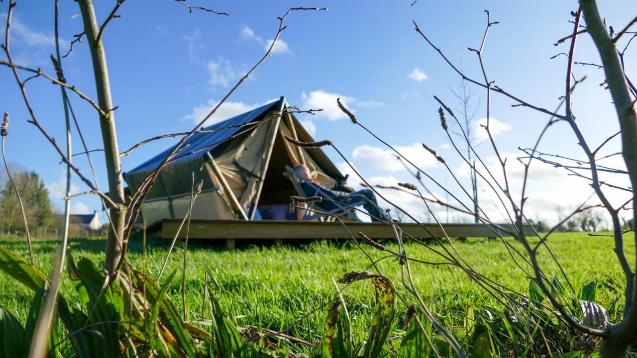 Camping A La Ferme - Hebergements Insolites Cerisy-la-Foret ภายนอก รูปภาพ