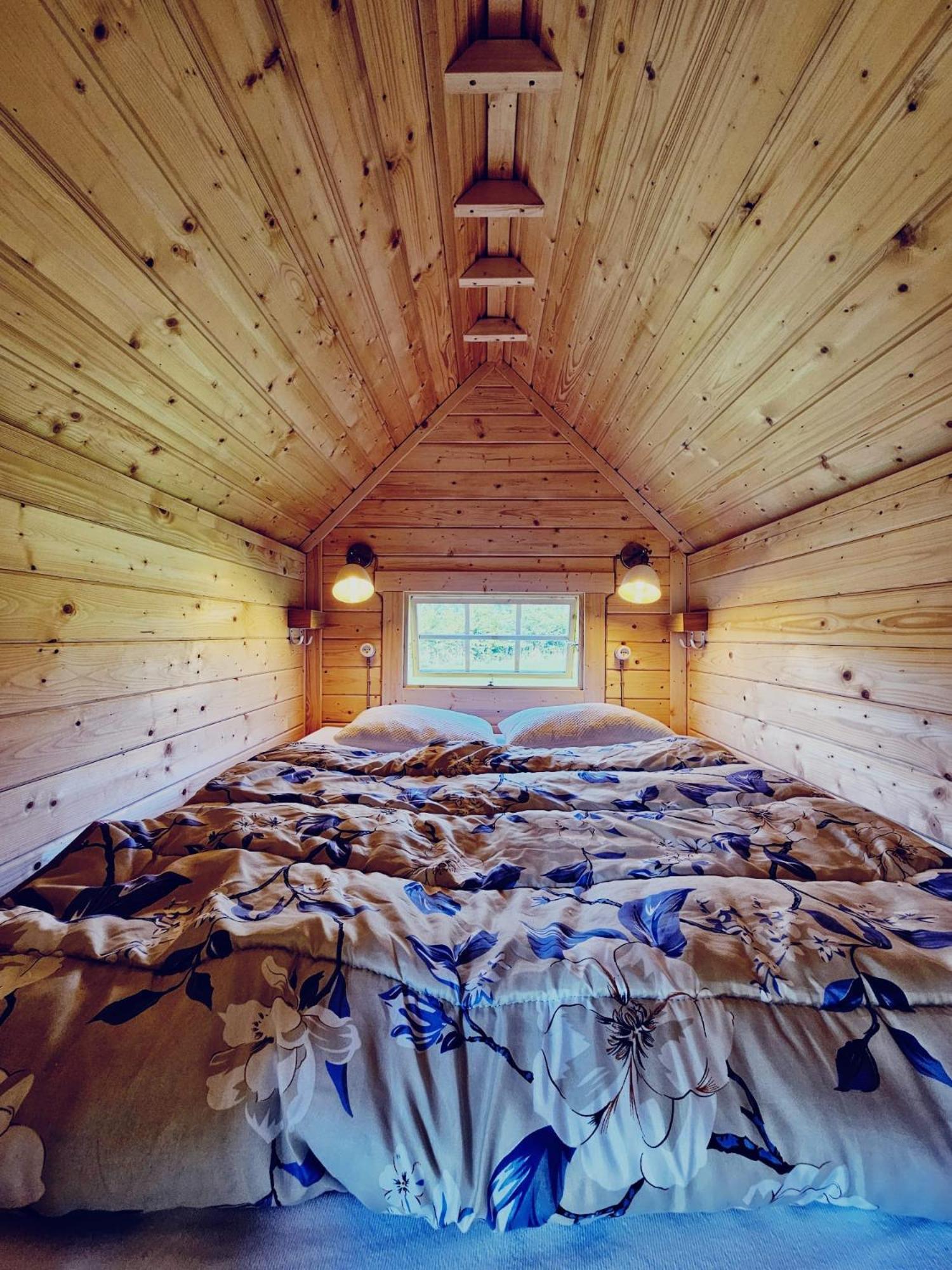 Camping A La Ferme - Hebergements Insolites Cerisy-la-Foret ภายนอก รูปภาพ