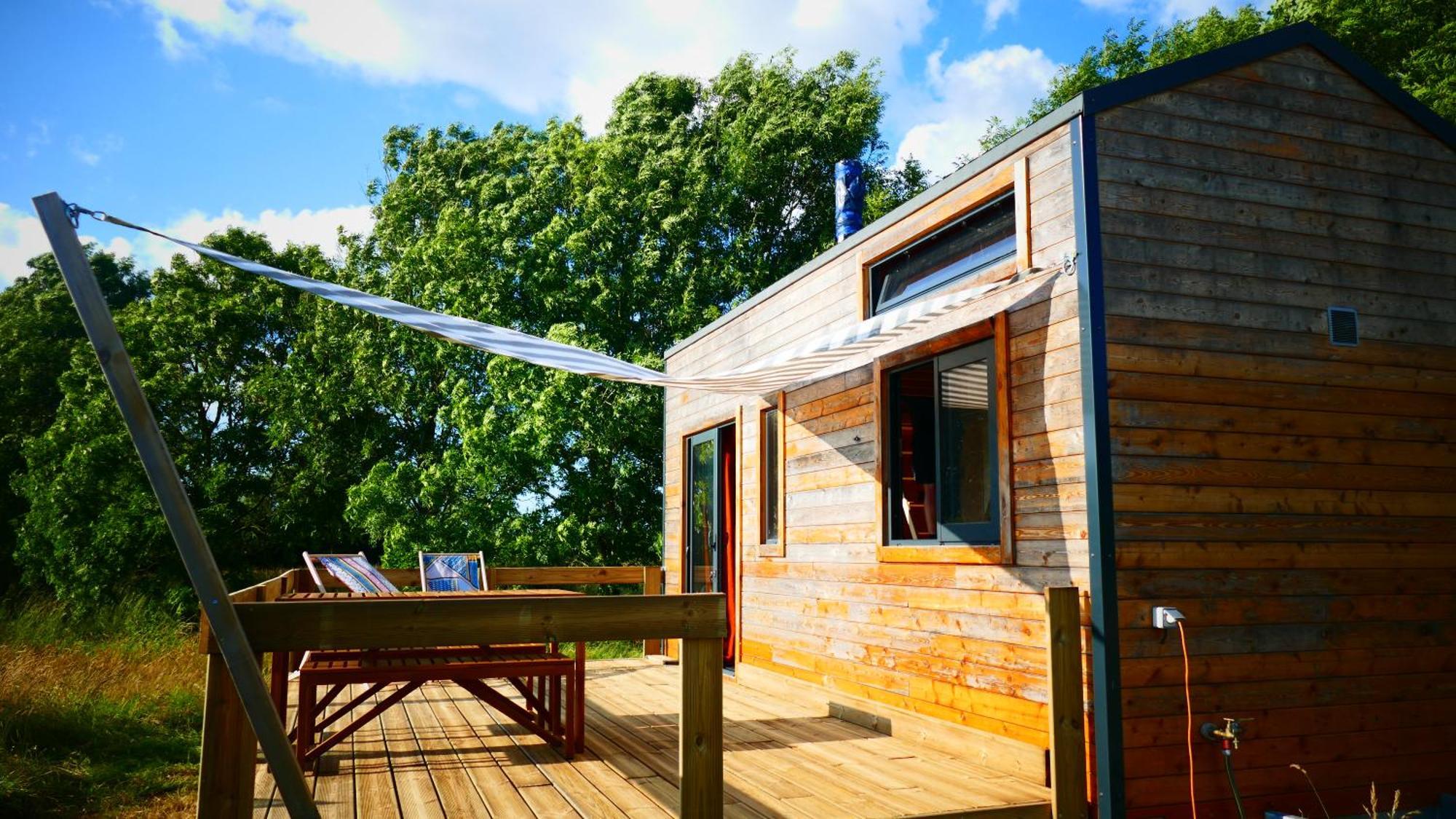 Camping A La Ferme - Hebergements Insolites Cerisy-la-Foret ภายนอก รูปภาพ